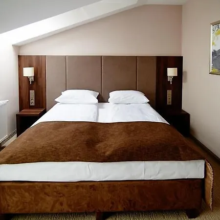 Imperiale 4*